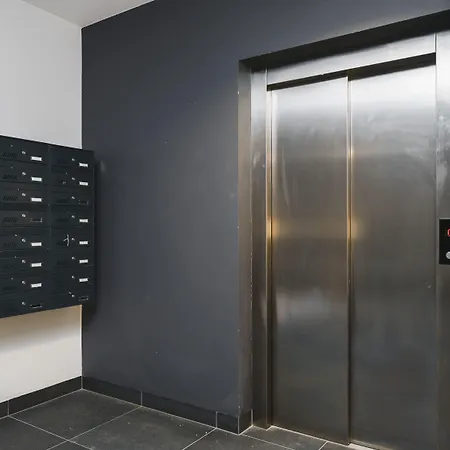 公寓式酒店 Sarah Old Town 3*