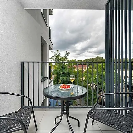Sarah Old Town 4*