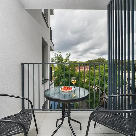 Sarah Old Town Apart-hotel 3*